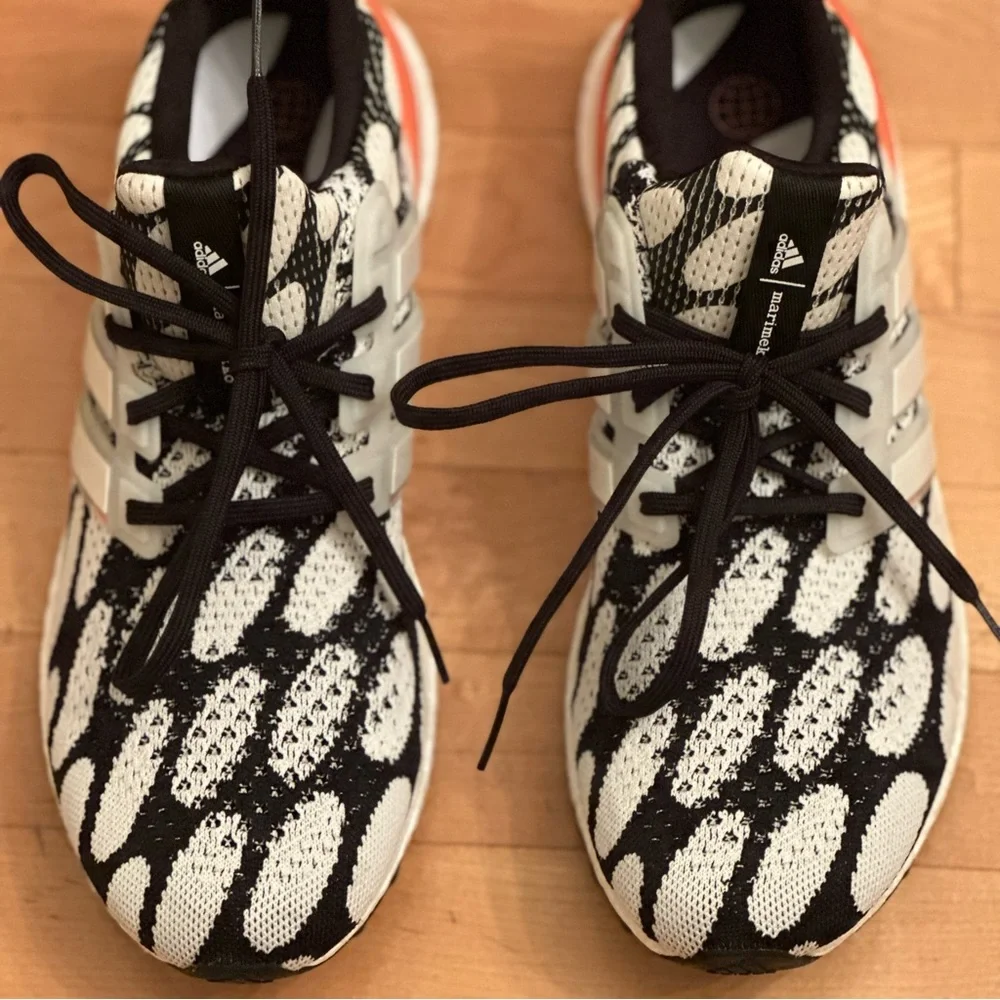 adidas Men’s  Ultraboost 1.0 x Marimekko Running Shoes. Men’s size 11 - Picture 2 of 4